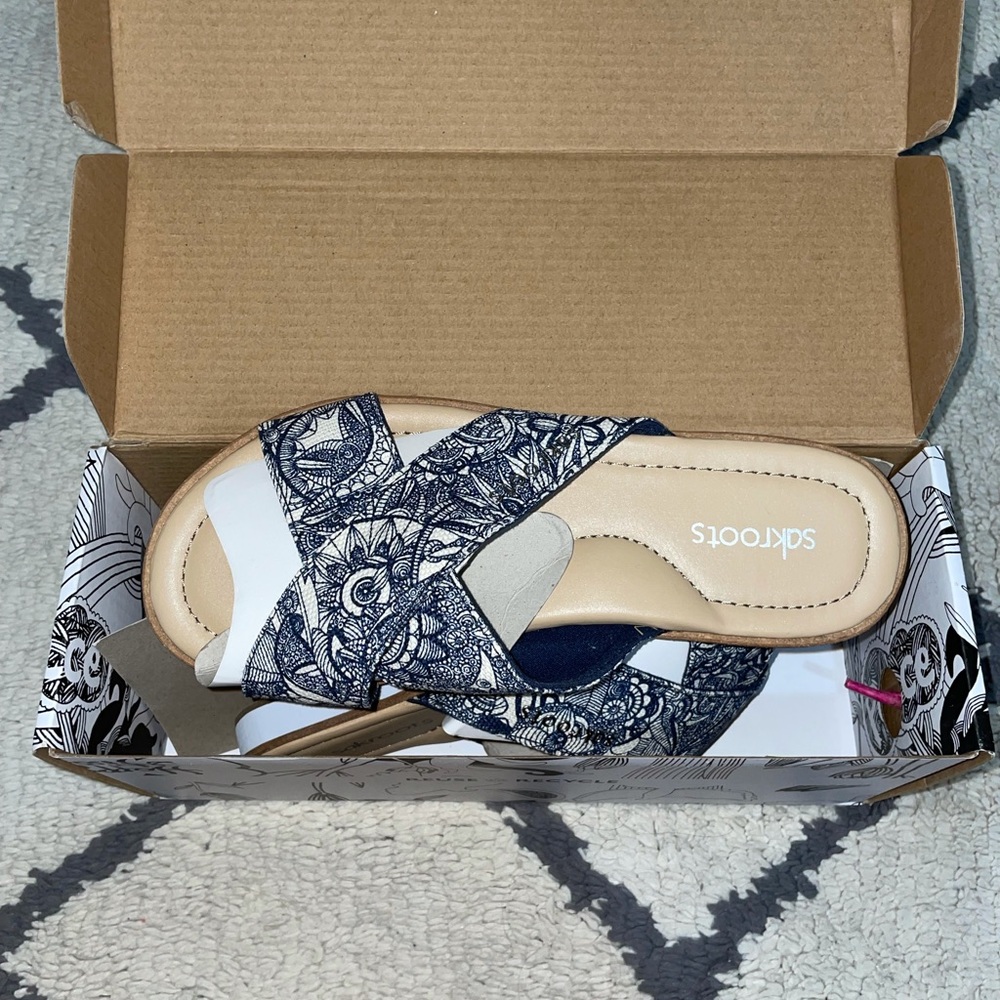 Sakroots sandals